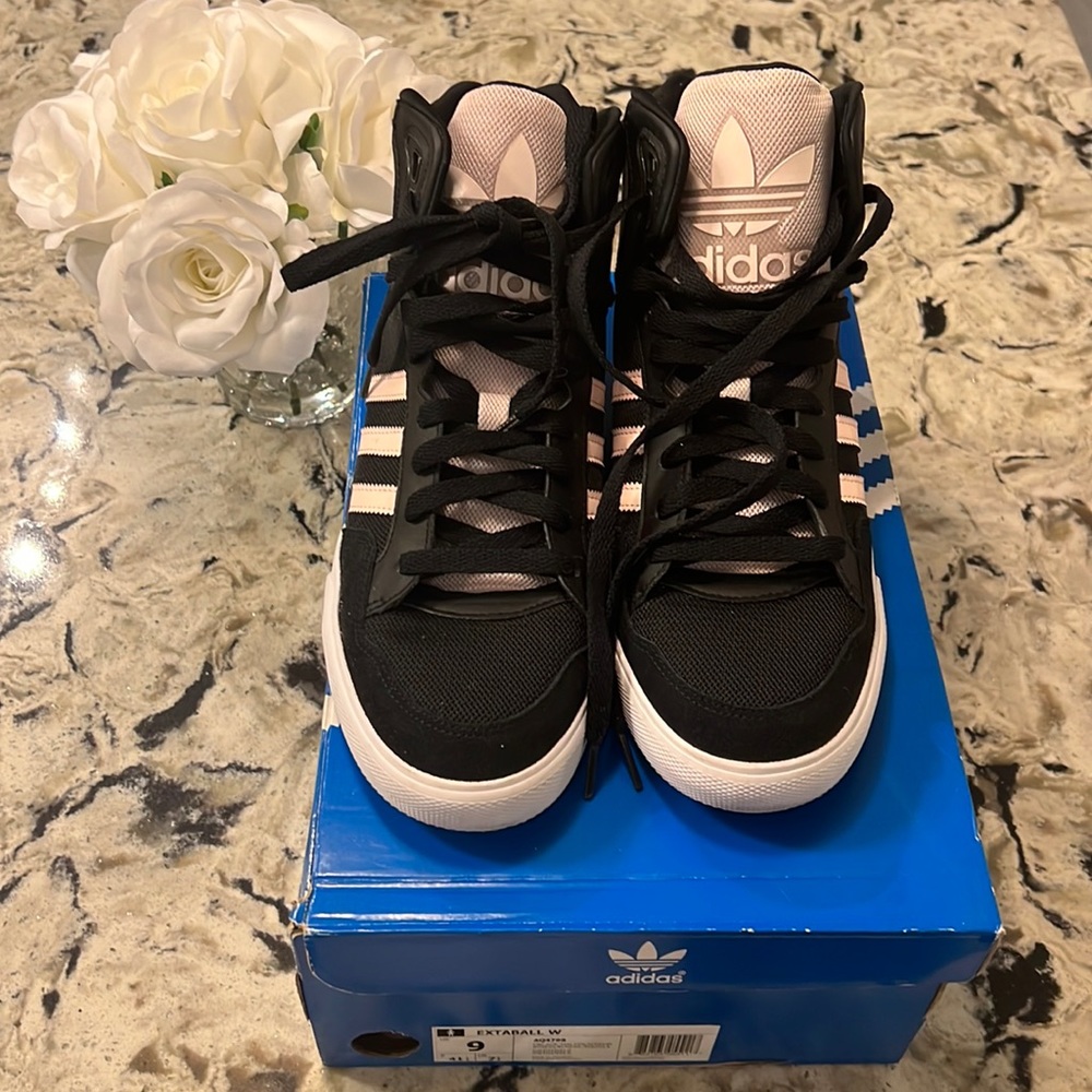 Adidas Originals Snakers